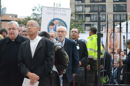 Peregrinación por las calles de Bogotá, en el Jubileo Continental de la Misericordia