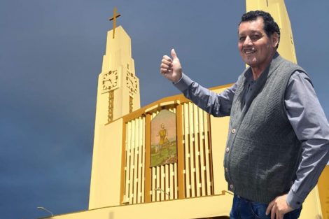 Servidores de la Viña: Víctor Castro, sacristán y apasionado del Evangelio