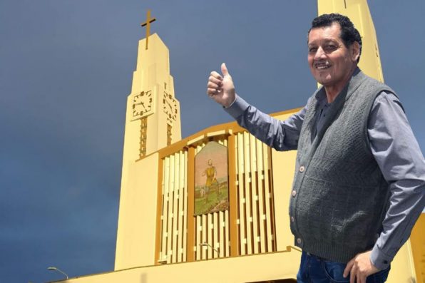 Servidores de la Viña: Víctor Castro, sacristán y apasionado del Evangelio