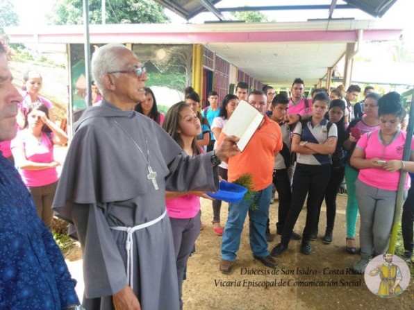 Retos y esperanzas en Visita Pastoral de Mons. Montero a Potrero Grande