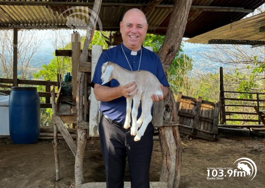 Emprendedores, juventud y educadores presentes en Visita Pastoral