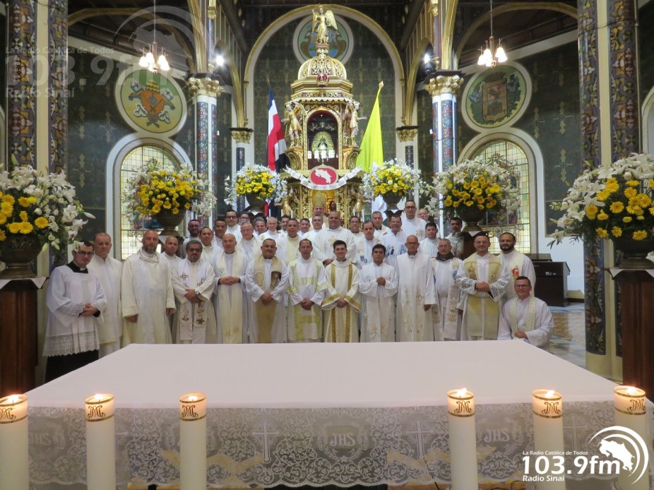 Diócesis de San Isidro visita la Reina de los Ángeles