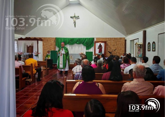 Mons. Juan Miguel continuó visita entre instituciones y pueblos